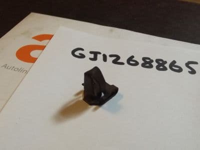 Clip, seatbelt and footwell trim, Mazda MX-5 mk1 & mk2, GJ1268865, USED