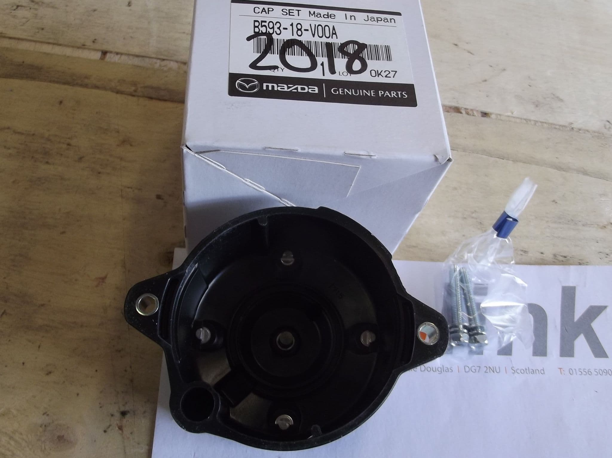 Distributor cap genuine Mazda Bongo 2 0i 4wire B59318V00A