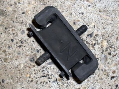Engine mounting rubber, MX-5 mk2, NC1039040, USED