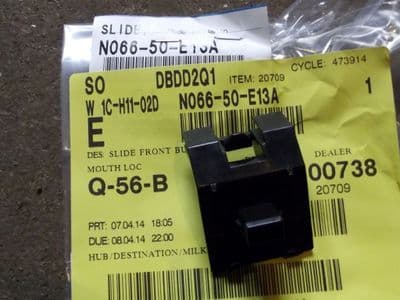 Front Bumper to wing slide clip, Mazda MX-5 mk2.5, slider, N06650E13A