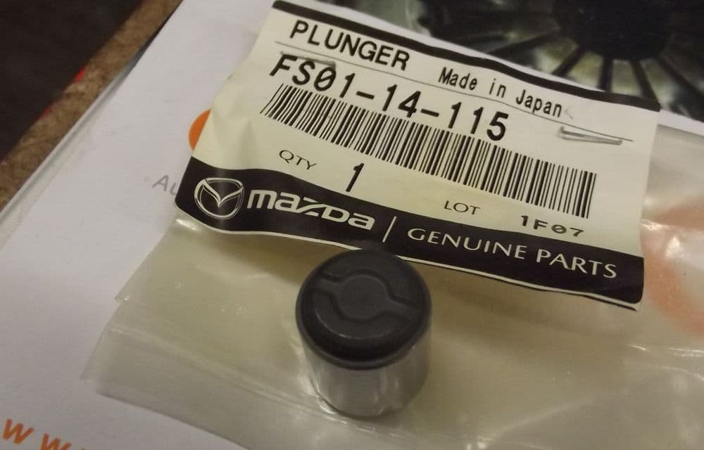 Oil pressure relief valve piston Mazda MX5 mk1 198998 FS0114115