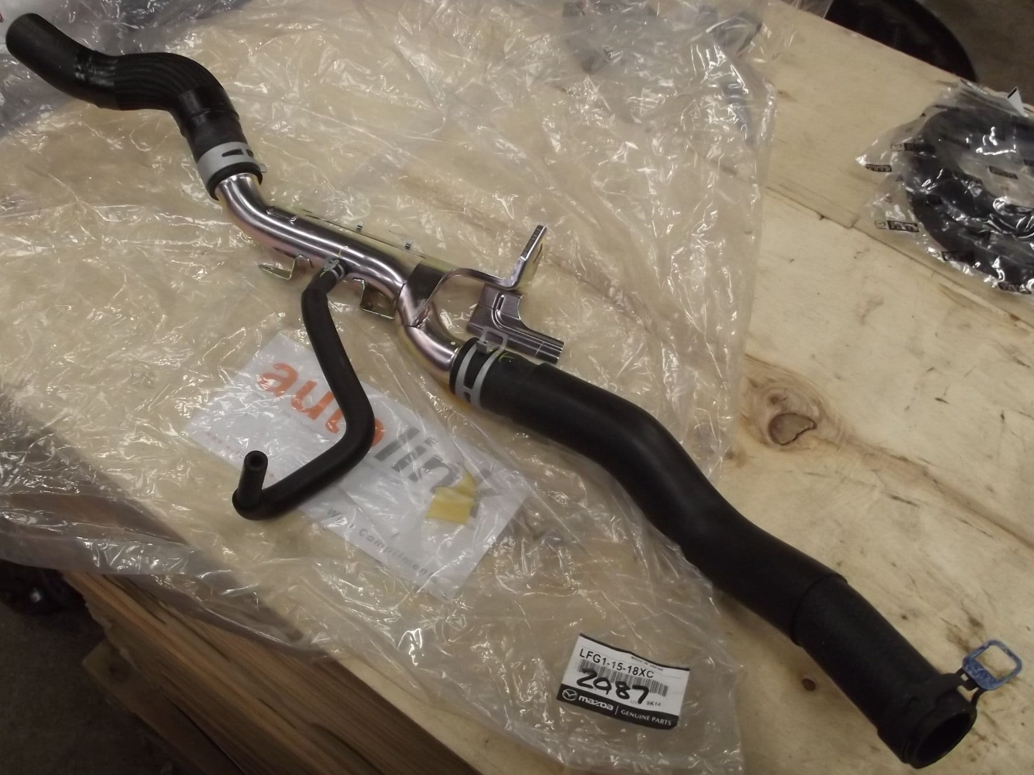 Pipe bottom radiator cooling hose link assembly Mazda MX5 mk3 200509