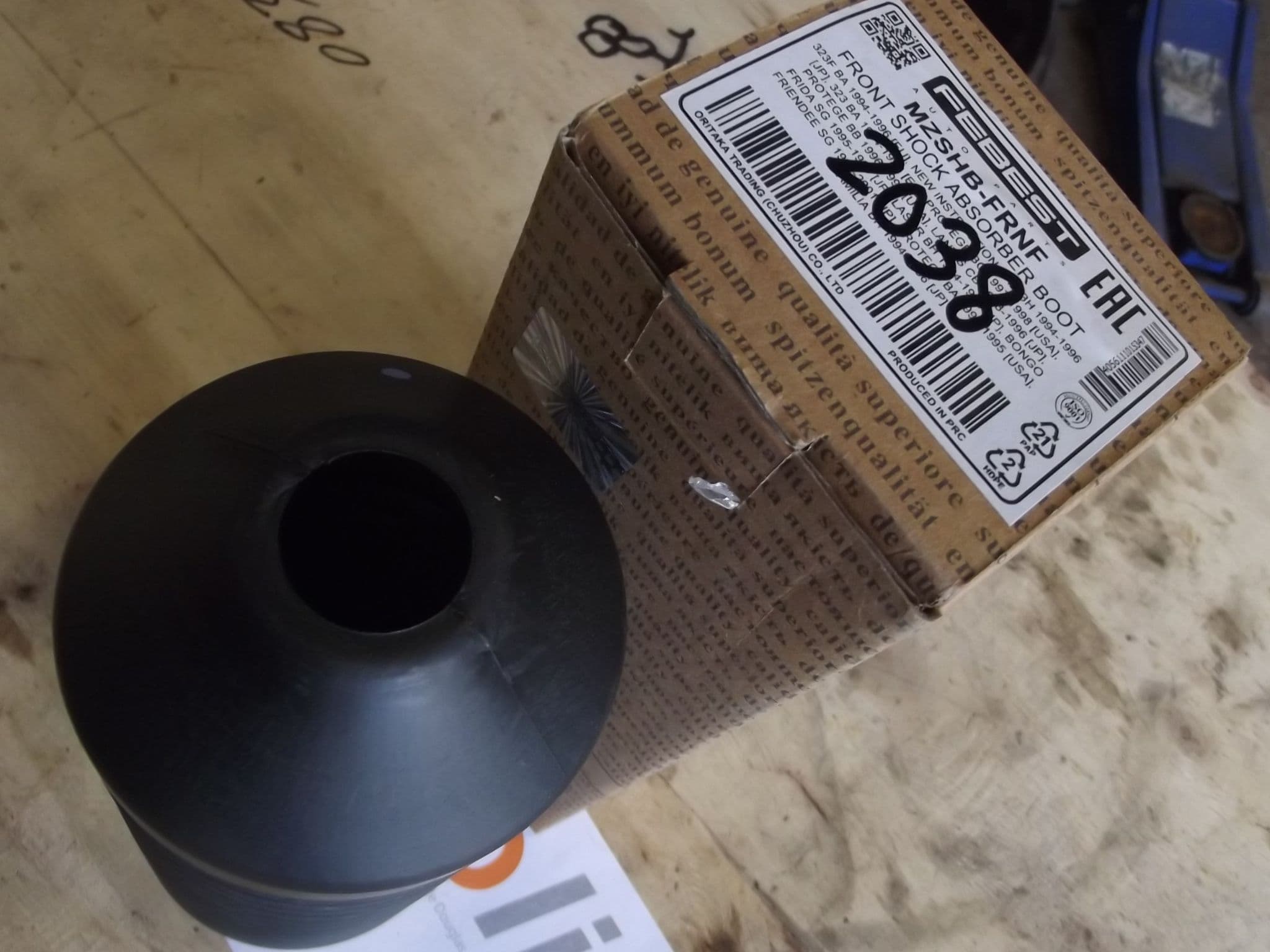 Shock absorber dust boot gaiter front Mazda Bongo BC1D340A5A