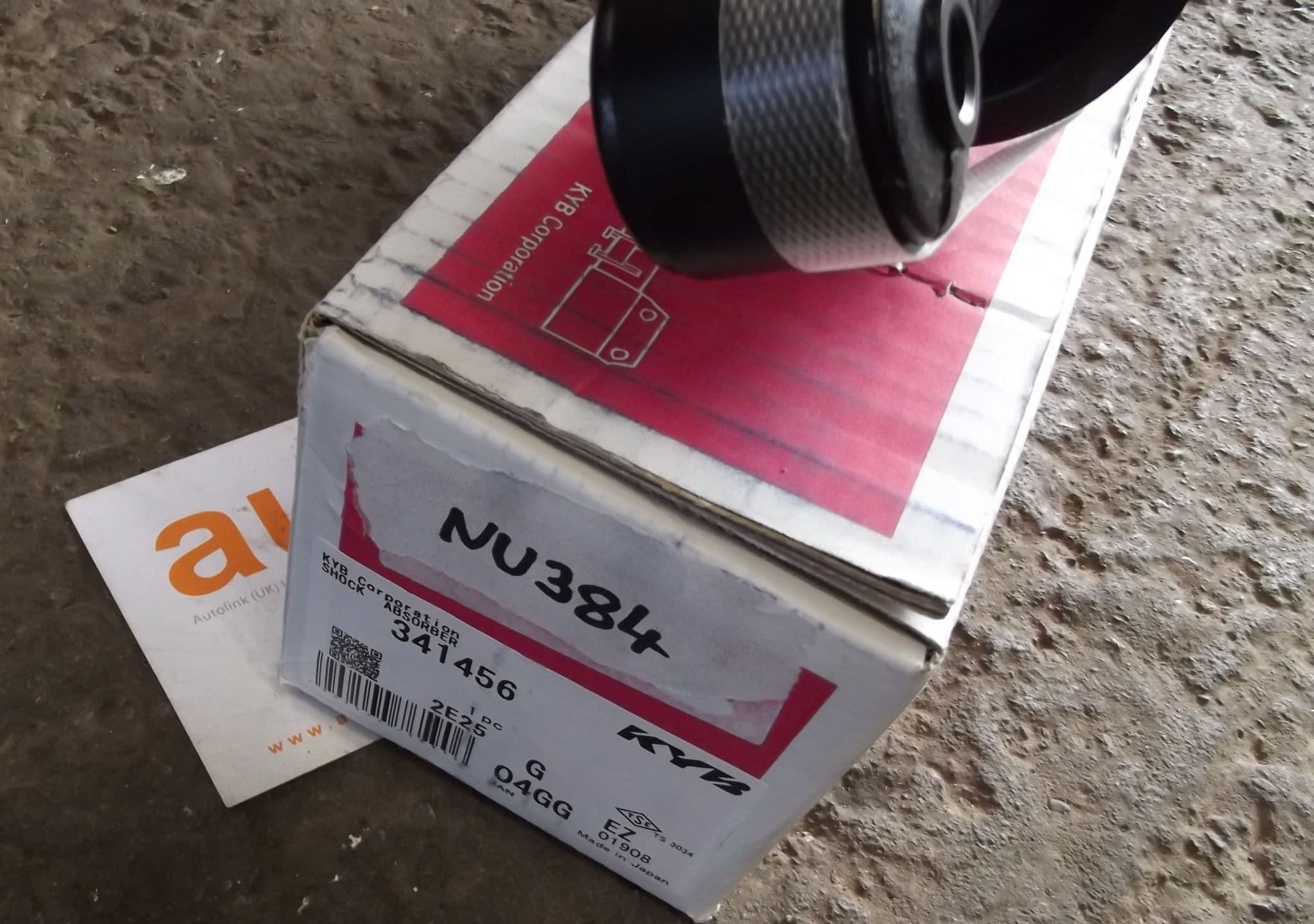 Shock absorber rear Mitsubishi Airtrek MR961518 KYB