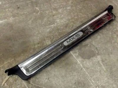 Sill plate, l/h, stainless, Mazda MX-5 mk2, black interior, MX5 logo, left hand, USED
