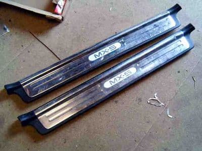 Sill plates, stainless, Mazda MX-5 mk2, black interior, MX5 logo, USED