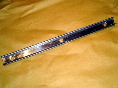 Soft top side seal retainer, left, front, MX-5 mk1, USED