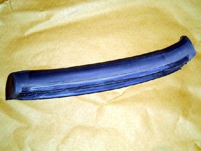 Soft top side seal, right hand, centre r/h, Mazda MX-5 mk1, NA01R1412C, USED