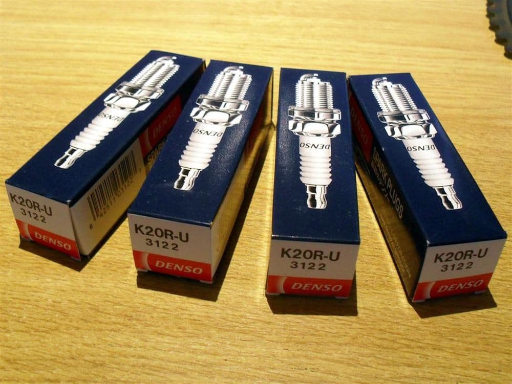 Spark plug set Denso K20RU Toyota Celica GT 198994 no cat