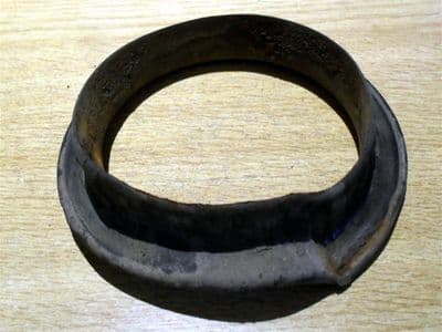 Spring mounting lower rubber, Mazda MX-5 mk2, NC10280A3A, USED