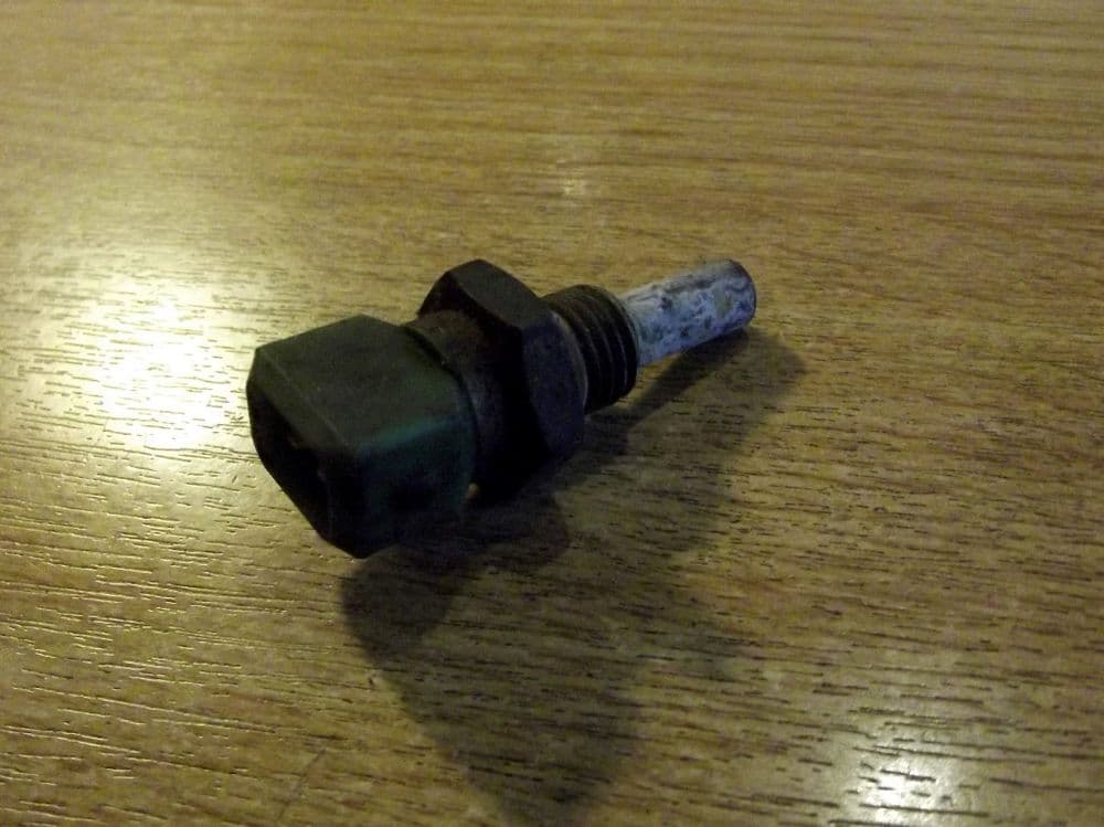 Temperature sensor Mazda MX5 1 6 mk1 ECU rear of engine USED