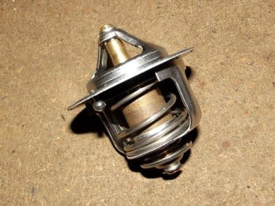 Thermostat, Isuzu Trooper 2.8, Bighorn 3.1 93-, N-Series, Pickup, 82 deg