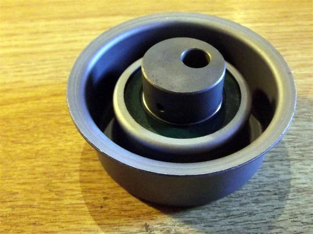 Timing belt tensioner Nissan SCargo Sunny E15