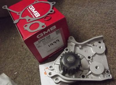Waterpump, Mazda Bongo 2.0i petrol, water pump, 8AK115010A
