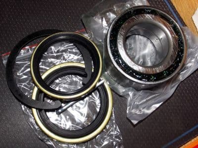 Wheel bearing kit, front, Mitsubishi Pajero Jr H57A, Junior