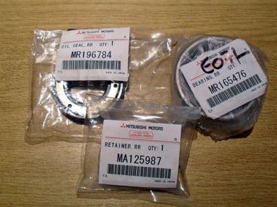 Wheel bearing kit, rear, Mitsubishi Pajero Jr, Junior