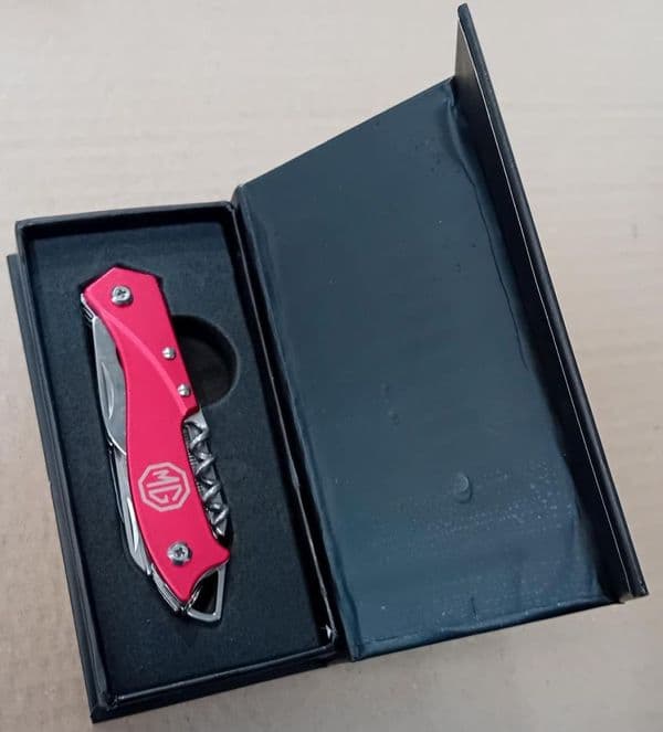Officially licensed MG small multi-tool incl, scissors In gift box