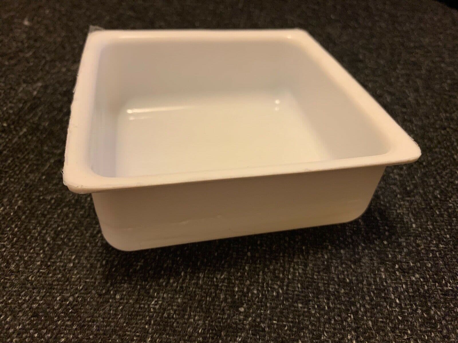 SPARE PLASTIC BATH INSERT FOR CANARY SINGLE BIRD BATH