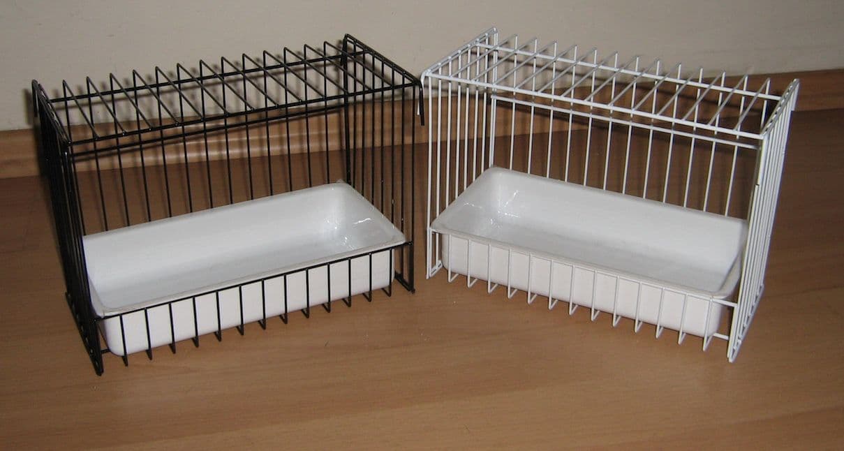 SPARE PLASTIC BATH INSERT FOR DOUBLE WIRE BIRD BATH