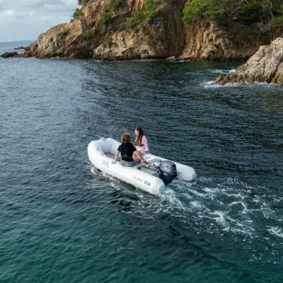 Yamaha YAM 350 Air-V with Yamaha 9.9hp Outboard