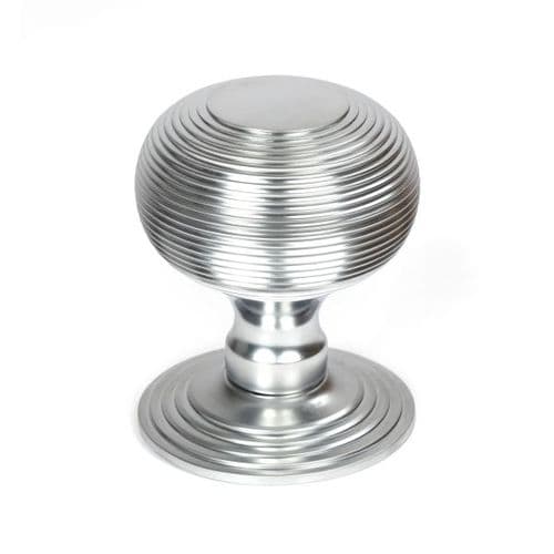 From The Anvil Beehive Centre Door Knob - 46659