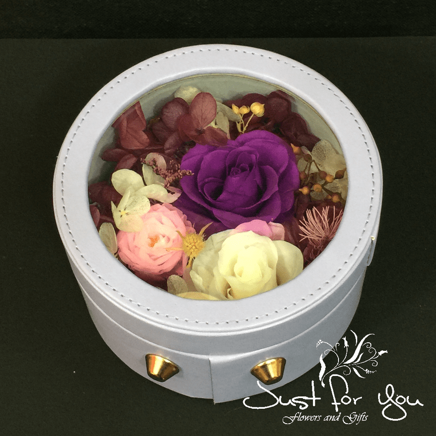 Stylish Round Everlasting Box - White