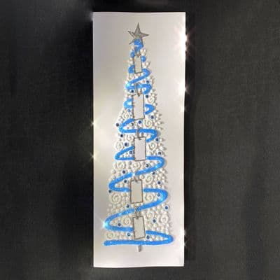 Christmas Tree: Rose or Blue