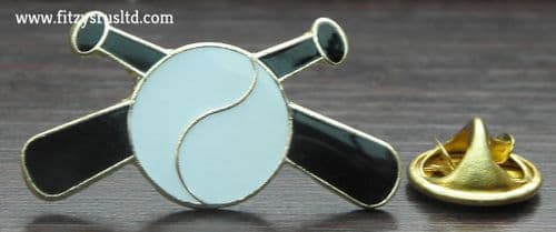Crossed Baseball Bats & Ball Lapel / Tie / Hat or Cap Pin Badge - Brooch - New