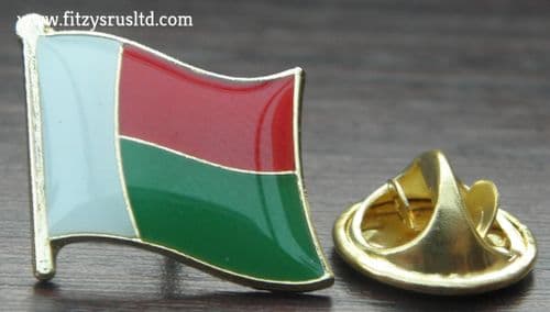 Madagascar Country Flag Lapel Hat Cap Tie Pin Badge Repoblikan'i Madagasikara
