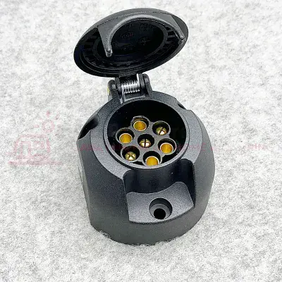 12N - Socket 7-pin - 12V