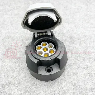 12S - Socket (7 Pin) - 12V