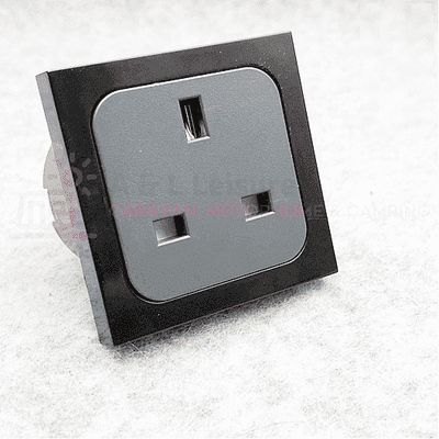 CBE C-Line 13a - 240v 1-Way Socket Faceplate & Back Box Gloss Black - CG Range