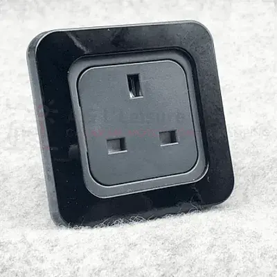 CBE C-Line 13a - 240v 1-Way Socket Faceplate & Back Box Gloss Black - CT Range