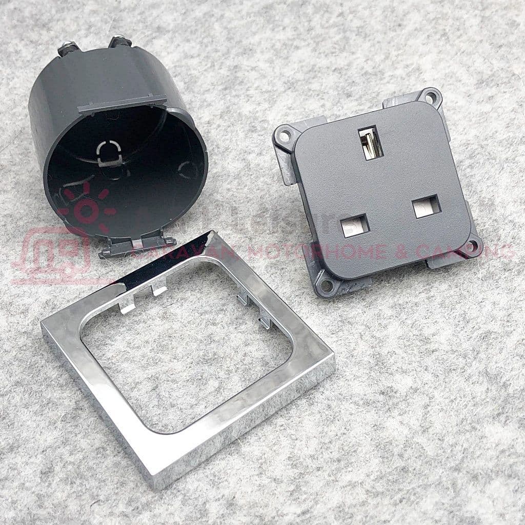 CBE C-Line 13a - 240v 1-Way Socket Faceplate & Back Box Gloss Chrome ...