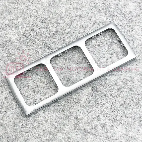 Silver Rack Chassis Faceplate CBE C-Line Vedder Softline 3-Way Faceplate - Silver