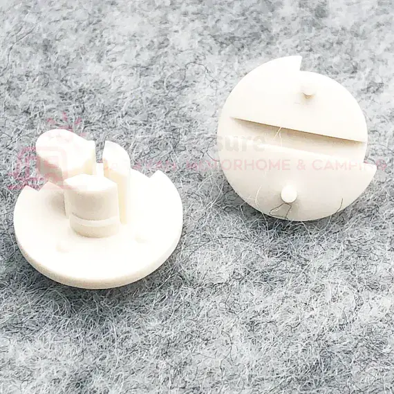 Dometic Fridge Vent Winter Closing Clip - Beige
