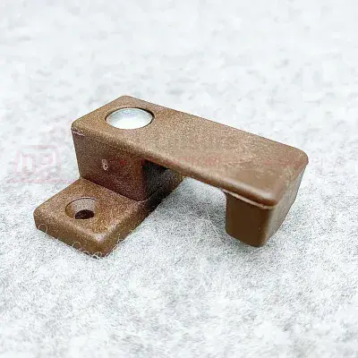 Grove Plastic Turnbuckle Door Catch