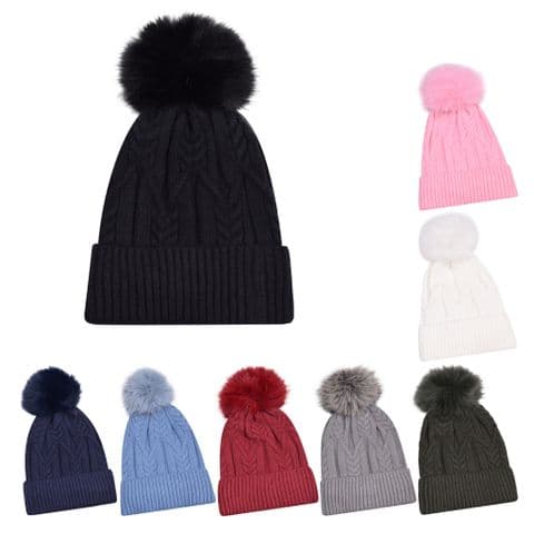 Loose cable knit beanie hat 50 Pcs £137.5