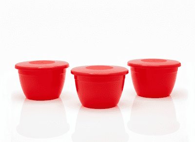 0.5lb Red Plastic Steaming Bowls with Lids for Puddings