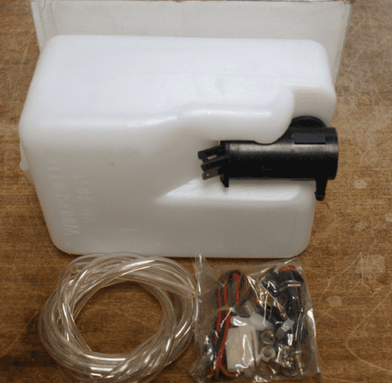 1953 82 Universal Washer Bottle W/Fittings Kit,1.3LTR,New