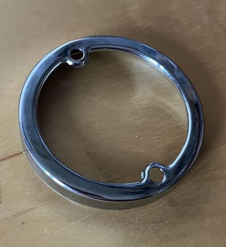 1956-1962 Corvette front park turn side lamp light BEZEL RETAINER GM5933022 VG Used