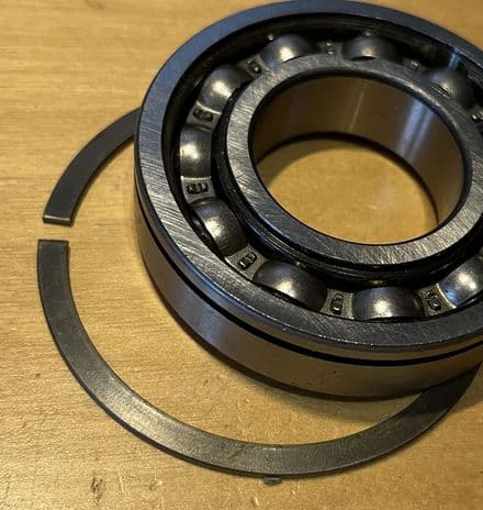 1956-86 Borg Warner T-10 BCA 1207 caged ball BEARING NEW