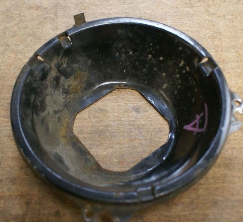 1958-1982  GM5950513 Corvette,HL Mounting  Cup 