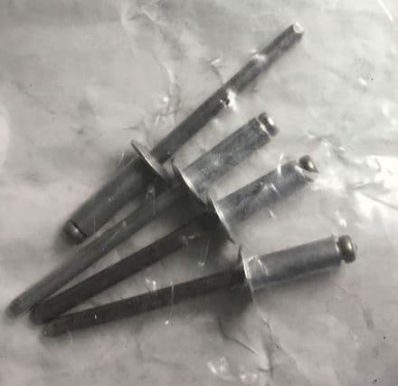 1963-1965 C2 Corvette, Rocker Panel FRONT BRACKET RIVETS x4 LIC 14-13