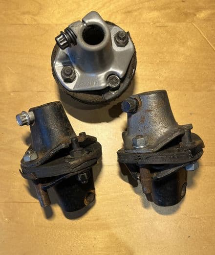 1963-1966 C2 Corvette Steering Column COUPLER GM 5680809 needs rebuild