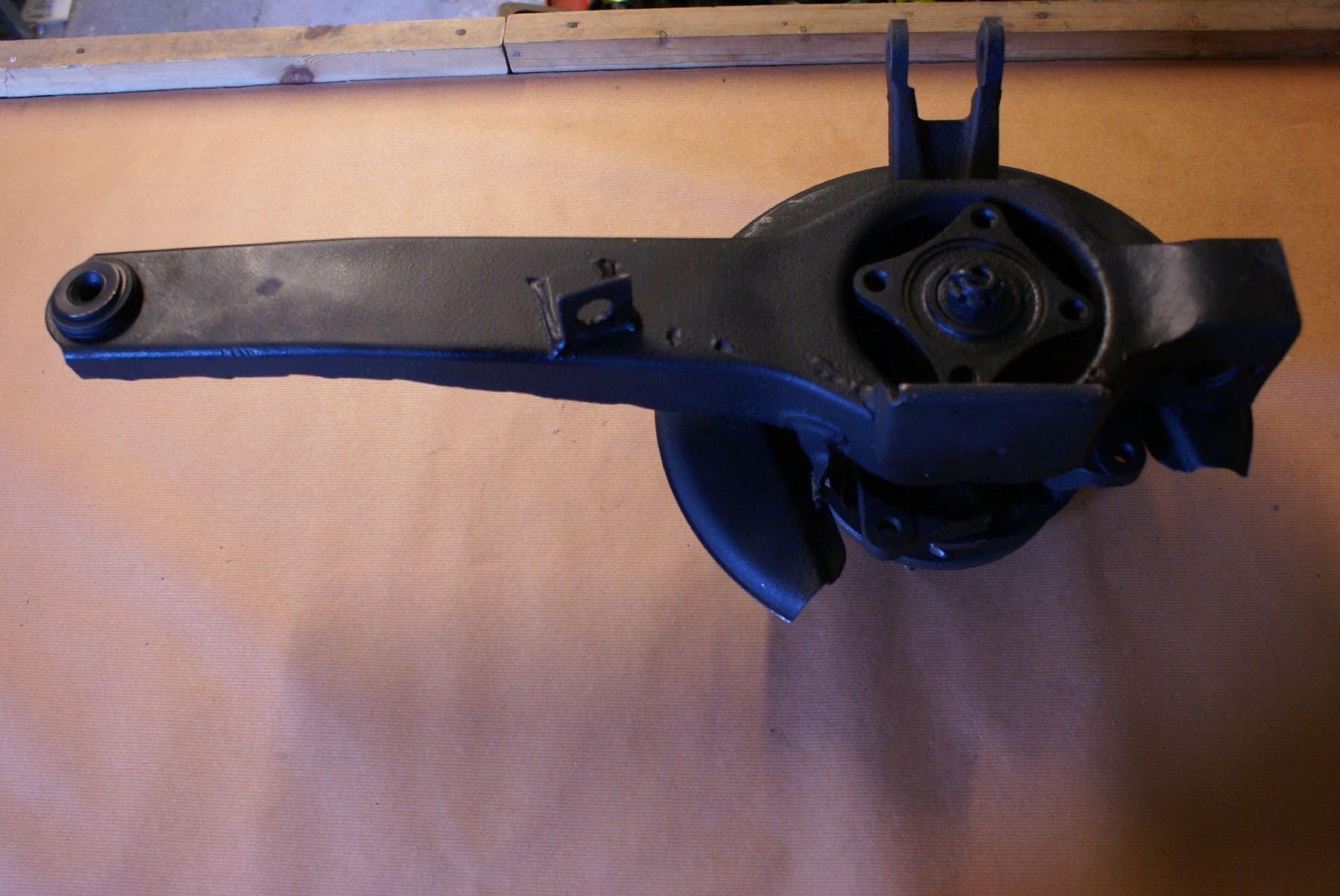 19631982 C2 C3 Corvette Trailing Arm LH Rear W/Hub Used Good