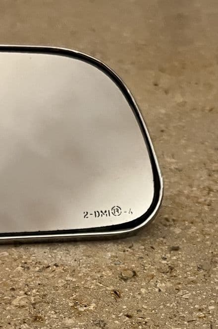 1963-66 GM 910453 Inside rear view MIRROR 2-DM1-4 used