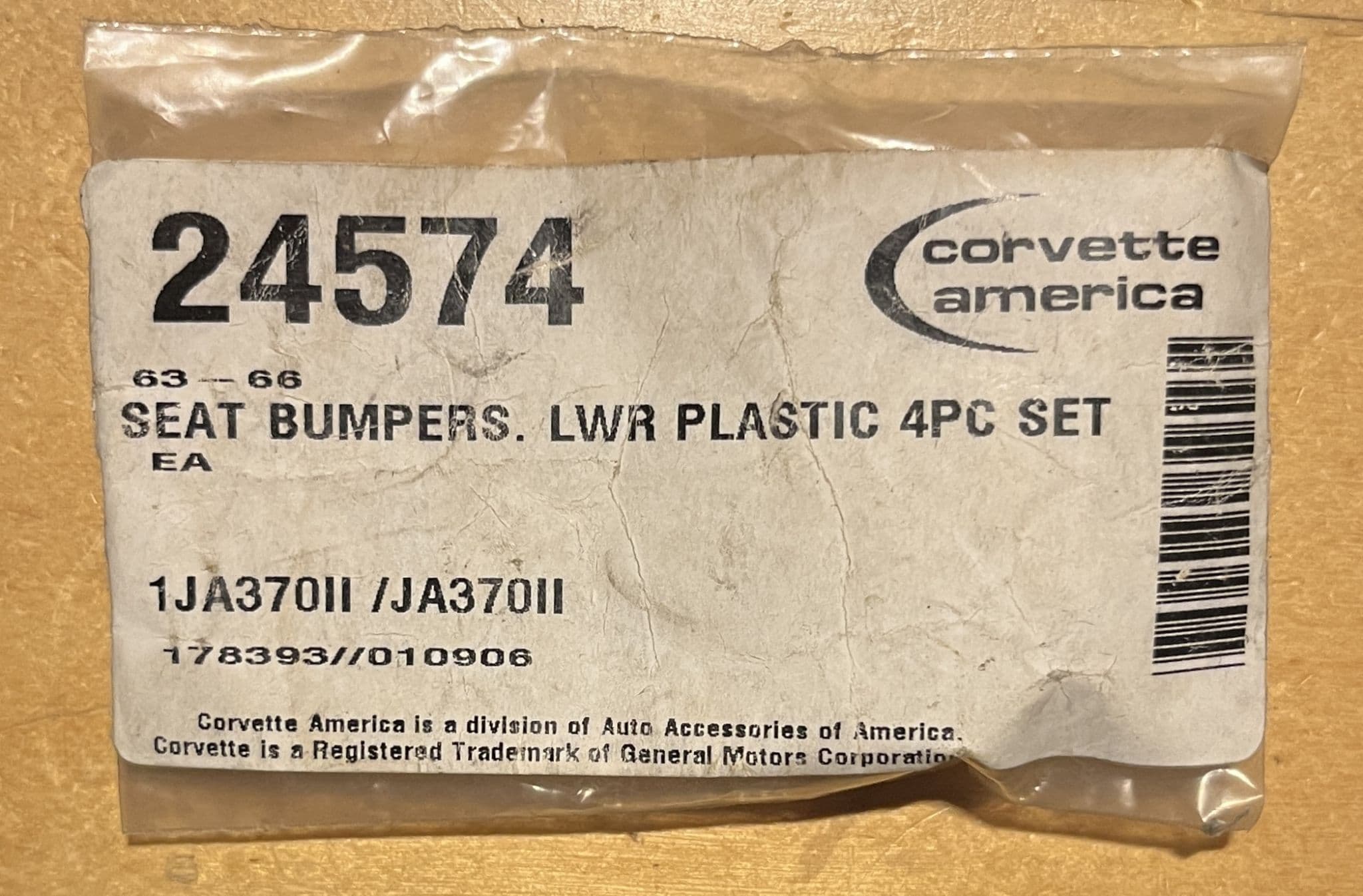 1963-66 lower plastic 4-pc SEAT BUMPERS CA 24754 New