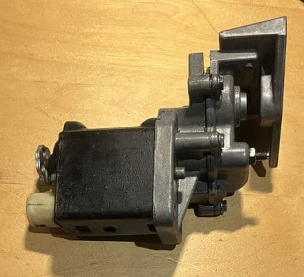 1963 -67 Corvette C2, RH headlight LIFT MOTOR .non working CORE or repair only