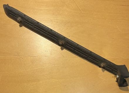 1963-67 GM 38282931 Soft Top Conv LH vertical side WEATHERSTRIP ex display